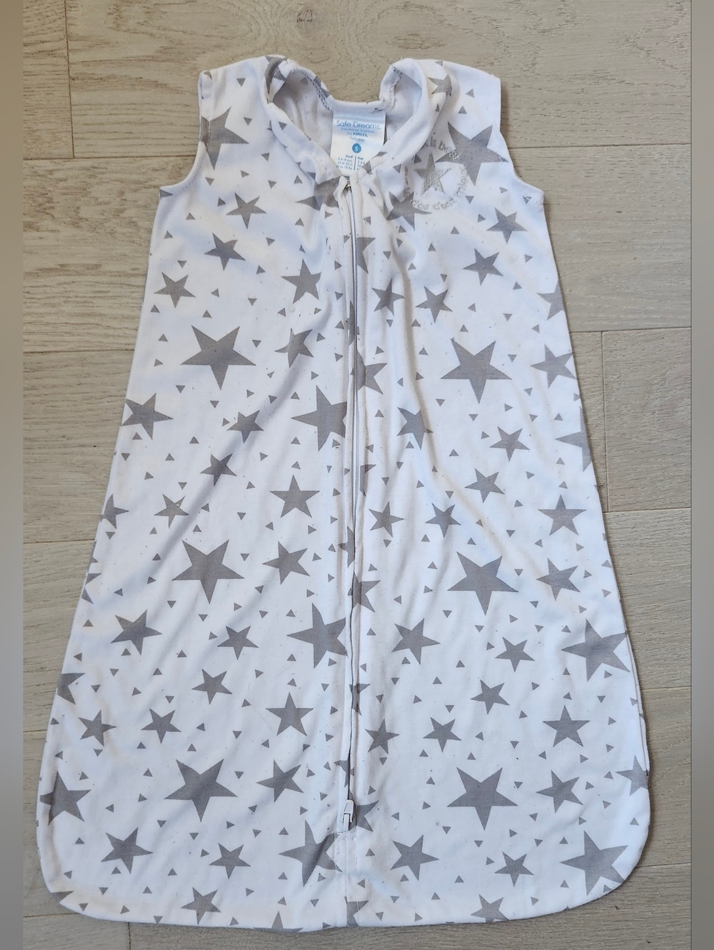 Halo Safe Dreams Sleep Sack Star Gray White 3-6 M .5 tog